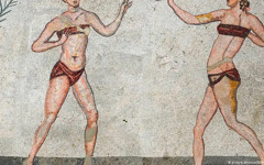 Bikini 80 yaşında! Skandaldan moda ikonuna uzanan yolculuk