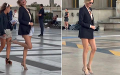 50 yaşındaki Charlize Theron'dan cesur mini şort kombini