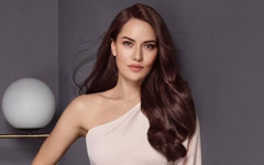 Fahriye Evcen'den tatil pozları: Yeni dizi öncesi dikkat çekti