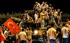 15 Temmuz'un 10. yılında şehitler anılıyor: Hainlere geçit yok