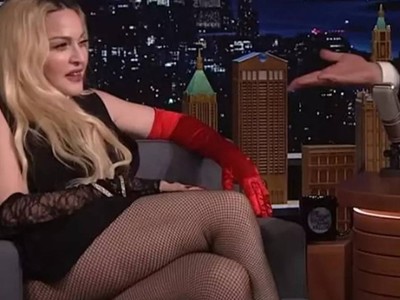 Madonna'nın Erotik Dansı Sosyal Medyada Yeniden Gündem Oldu