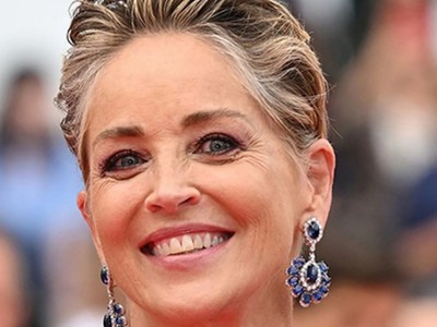 65 yaşındaki Sharon Stone, bikinili fotoğrafını paylaştı