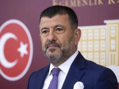Veli Ağbaba'dan Özkan Yalım'ın VIP araç iddiasına : Faturasını Genel Merkez ödedi