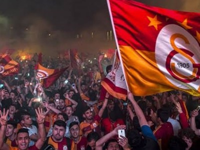 YÜZYILIN ŞAMPİYONU... Galatasaray Cumhuriyet'in 100. Yılında 23. Şampiyonluğunu kazandı!