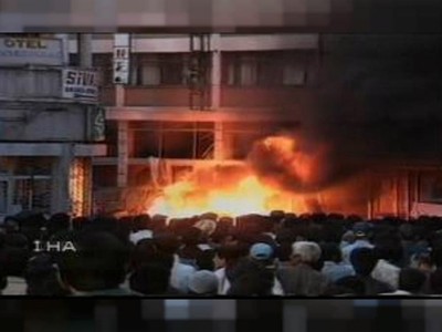 Erdoğan'ın adaleti! Sivas'ta insanları diri diri yakan katillerden birini daha affetti