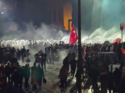 Özgür Özel üç şirketi boykot listesinden çıkardı: İşte o firmalar