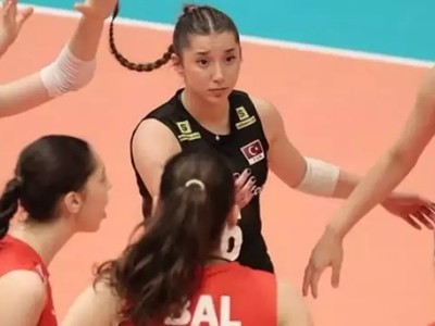 Kız Voleybol Milli Takımımız Avrupa'da ikinci oldu