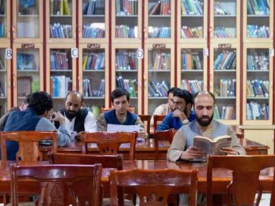 Taliban'dan üniversitelere yeni yasak: Kadın yazarların kitapları müfredattan çıkarıldı