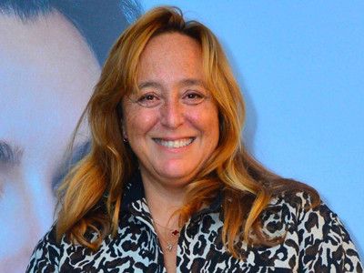 Polislerin kapısında beklediği Ayşe Barım için ameliyat kararı