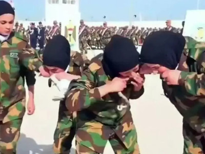 Arap kadınlar Vikingler gibi canlı hayvan yedi...