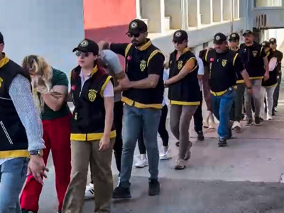 Fuhuş çetesinden evli çiftler çıktı: Eşlerini başka erkeklerle para karşılığı ilişkiye sokmuşlar