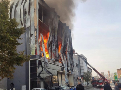 Antalya'da konteynerde yangın; 5'i çocuk  biri hamile kadın toplam 6 ölü