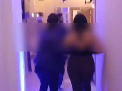 Güzellik merkezinde fuhuş yapan kadınlar karşısında polisleri görünce...