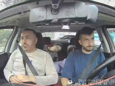 Talihsiz ailenin hastane yolunda taksideki görüntüleri ortaya çıktı: Yürek dağlayan video