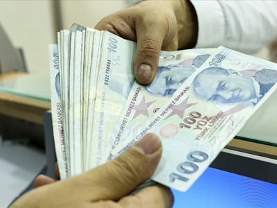 Emekliler dikkat! Yeni yıl için en düşük maaş tahminleri açıklandı