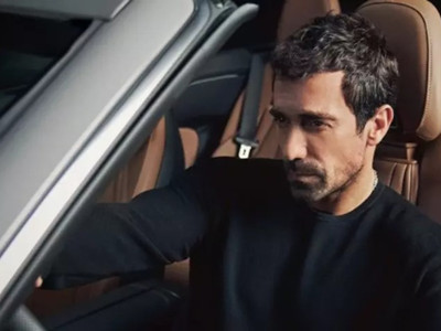 İbrahim Çelikkol’a uluslararası ödül! Dubai’de En İyi Erkek Oyuncu seçildi