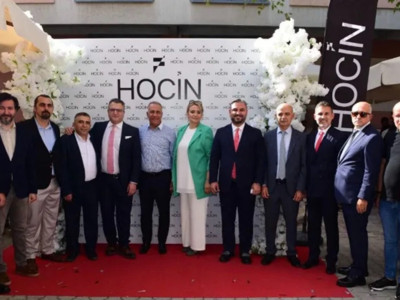 Ekonomi şahlanıyor diyen Cem Küçük’ün ayakkabı firması kriz yüzünden kapanıyor