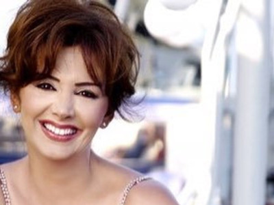 Ne dolgu var ne botoks: Esra Ceyhan’ın yıllar içindeki değişimi gündem oldu