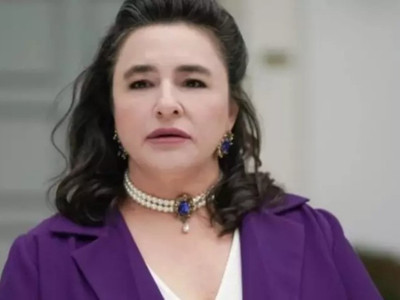 Ünlü oyuncu Esra Dermancıoğlu’nun kızı Refia’ya beğeni yağdı