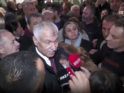 7 ay sonra tahliye edilen Zeydan Karalar Adana'da coşkuyla karşılandı!