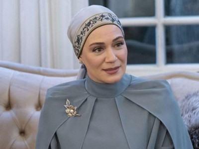 Kızılcık Şerbeti’nin Salkım’ı Özge Borak’tan mayolu pozlar