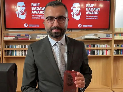 Gazeteci Alican Uludağ'ın gözaltına alınmasına siyasetçi ve gazetecilerden tepki