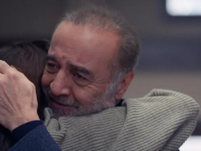 Yılmaz Erdoğan, İnci Taneleri setinde gözyaşlarına hakim olamadı