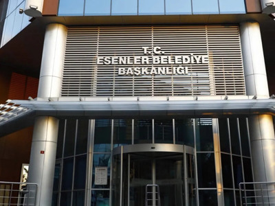 AKP'li Esenler Belediyesi'nden 81 milyonluk ihale: Altın varaklı kartlar, altın görünümlü plaketler