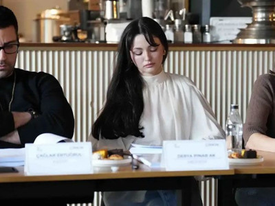 Çağlar Ertuğrul’dan yaş farkı tartışmasına olay sözler