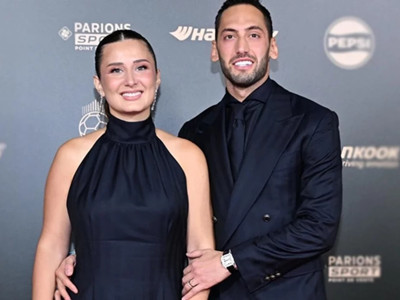 Hakan Çalhanoğlu mutlu evliliğin sırrını açıkladı: O konuşuyor, ben dinlemiyorum!