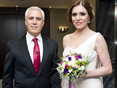 Mustafa Bozbey, 17 yaş küçük belediye çalışanıyla 2014’te evlenmiş