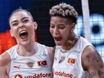 Melissa Vargas ve Zehra Güneş’in maçtaki mesafeli tavırları dikkat çekti