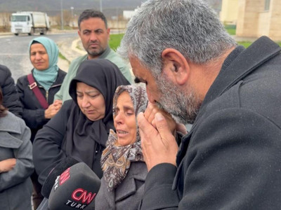 Rojin Kabaiş’in babası Nizamettin Kabaiş'ten Gülistan Doku'nun ailesine dayanışma ziyareti