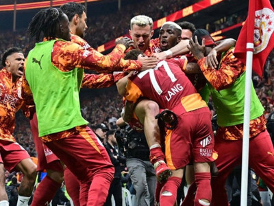 Galatasaray Antalyaspor maçında şampiyonluğunu ilan etti: işte sarı kırmızı gecede yaşananlar