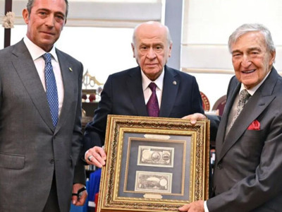 Koç Ailesi'nin Bahçeli'ye verdiği hediyenin sırrı! Değeri dudak uçuklatıyor