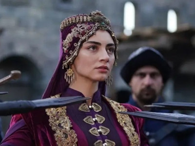 Özge Törer, Onur Saylak imzalı dizide