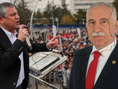 CHP mitinginde Kılıçdaroğlu destekçisi vekile protesto: Özgür Özel aracına alarak kurtardı!