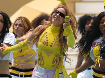 Shakira’nın Dünya Kupası performansı tartışma yarattı: Shakira mı yoksa dublorü mü?