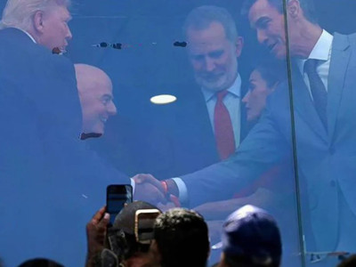 Trump ile Sanchez'den beklenmeyen kare