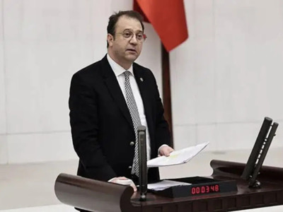Bisikletli valiyi hedef almıştı; CHP'li Alp bu kez Yeni Parti'yi bombaladı