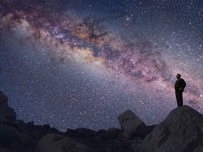 Öğrencilerine ‘Cosmos’ belgeseli izletti