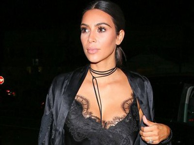 İşte Kim Kardashian'ın polis ifadesi: İç çamaşırlarım ve bornozumla...