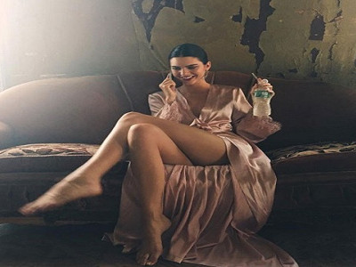 Kendall Jenner fazla cesur!