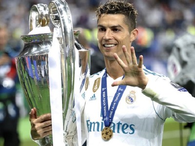 Cristiano Ronaldo Juventus'u solladı