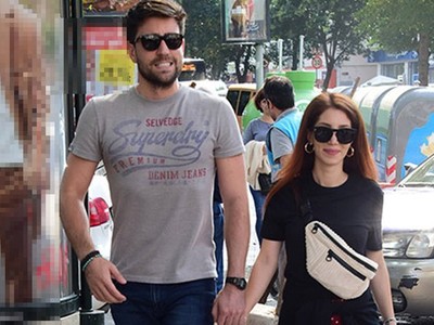 Çağlar Ertuğrul sevgilisi Kayla Manukyan'la fotoğrafını neden paylaşmıyor?