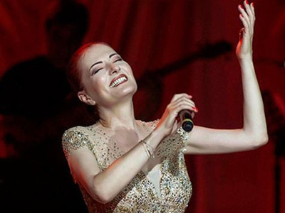 Candan Erçetin: Bu sene ruh halimiz değişti, neşeliyiz
