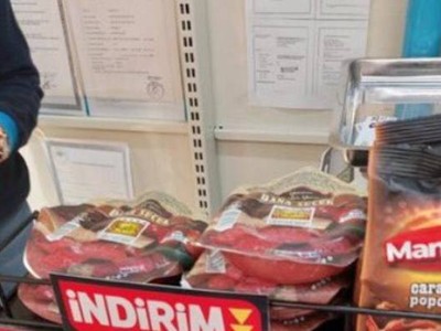 Sucukları Soğuk Depo Yerine Kasa Önüne Koydular: A101'e Sert Tepki