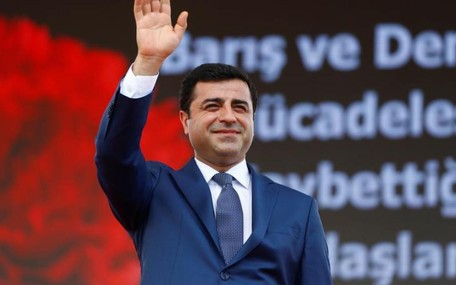 Selahattin Demirtaş'tan RTÜK Başkanı Şahin'e kapak gibi tepki: Boş herif..