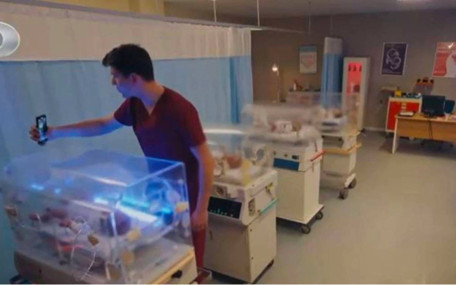 Anne maganda kurbanı oldu bebek kurtuldu: Mucize doğum