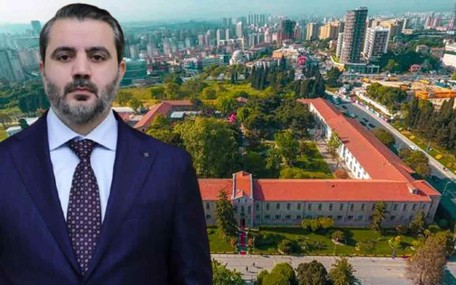 2 haftadır derslere gitmeyen öğrencisinin Suriye'de bakan olduğunu öğrendi
